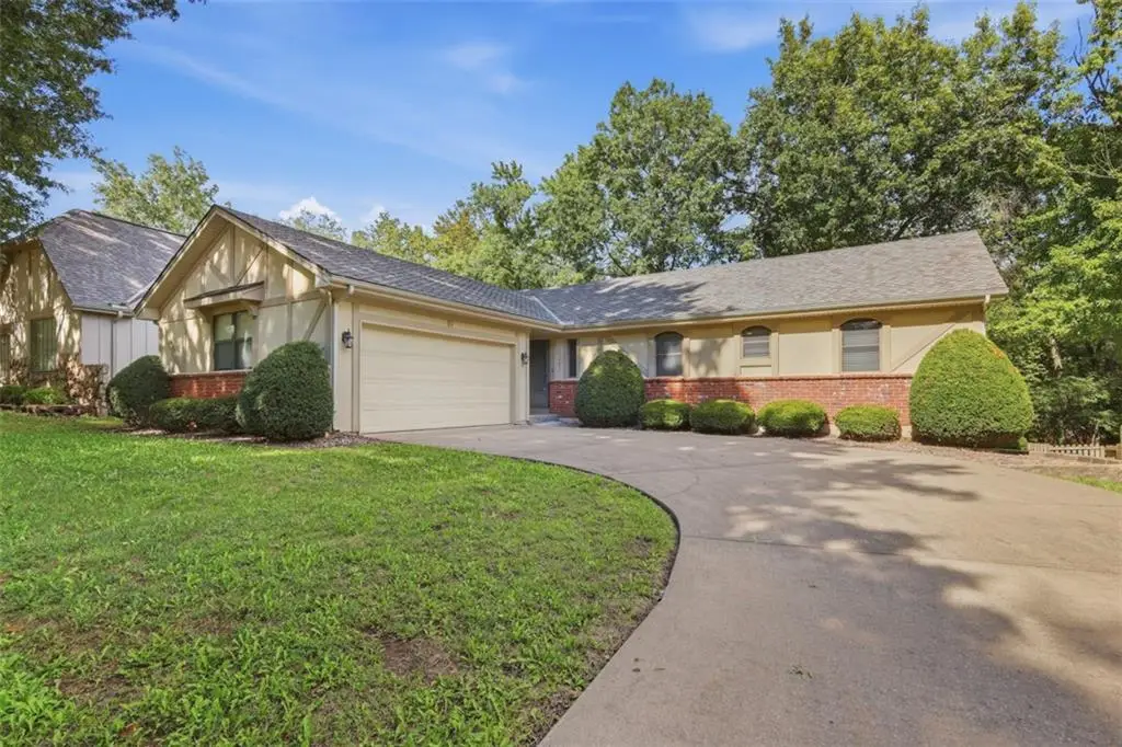 11901 Harrison Drive, Kansas City, MO 64146 - #1