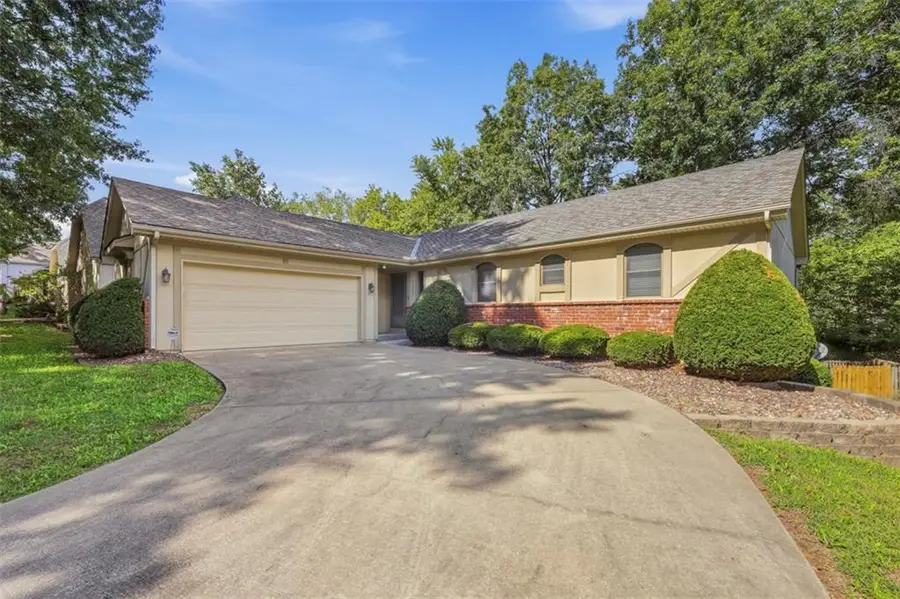 11901 Harrison Drive, Kansas City, MO 64146 - #3