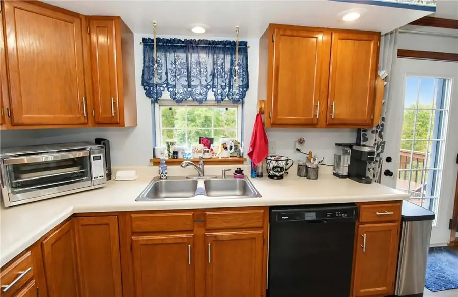 2431 Rock Island Street, Saint Joseph, MO 64504 - #3