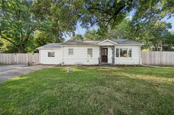 14601 E 39 Street S, Independence, MO 64055