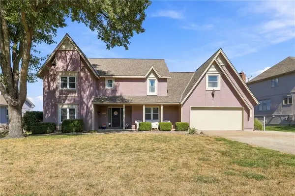304 SW Green Teal Street, Lee's Summit, MO 64082
