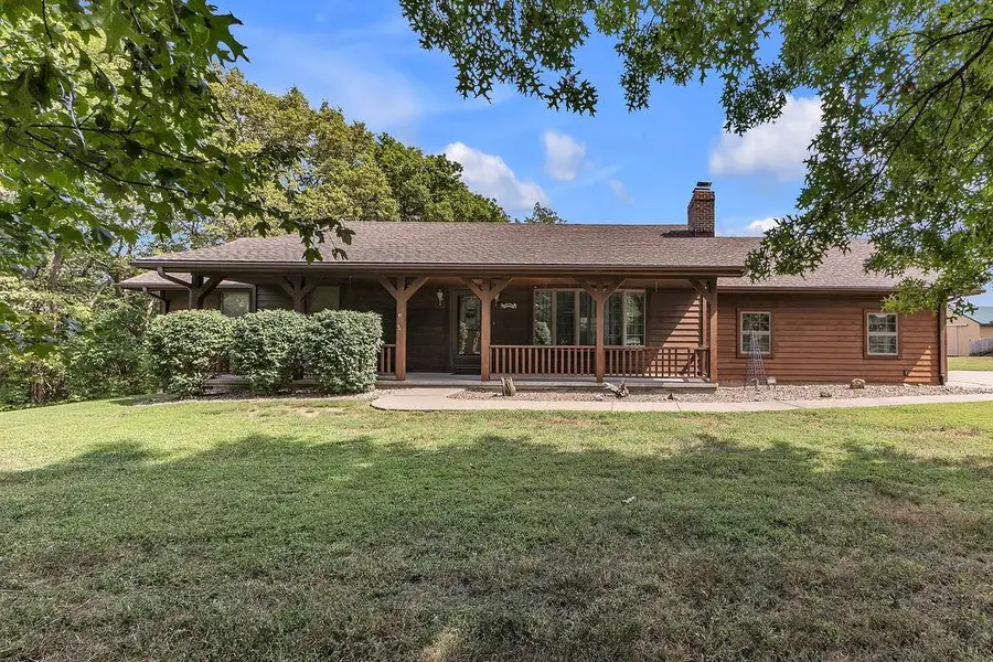 3109 Lane Road, Saint Joseph, MO 64504 - #2