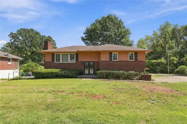 2505 N 57th Drive, Kansas City, KS 66104