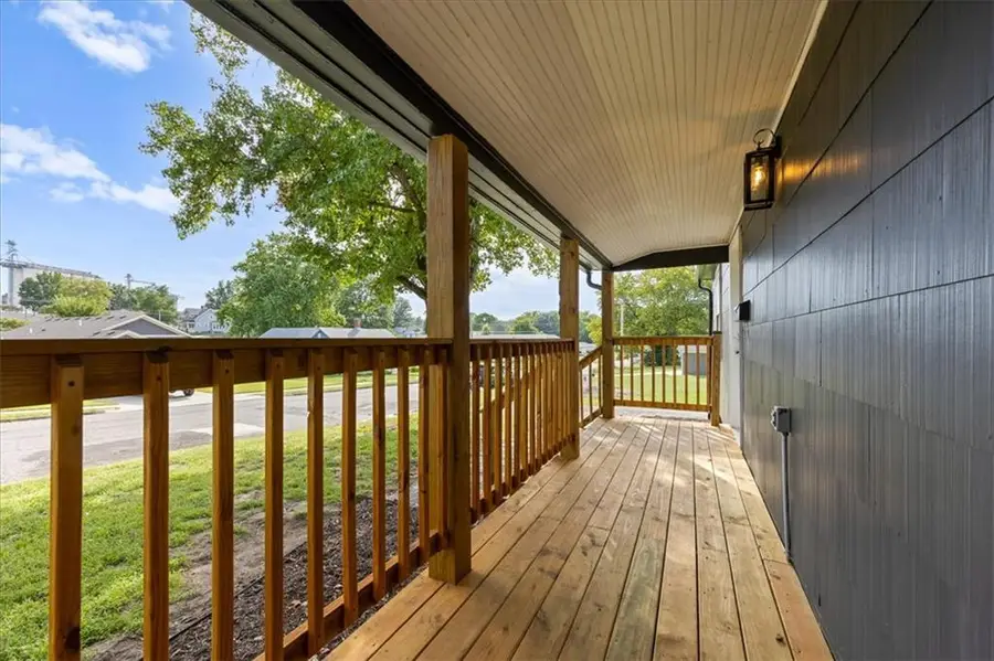 108 W 20th Street, Higginsville, MO 64037 - #3
