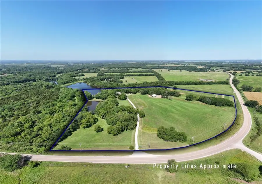 703 Us 40 Highway, Lawrence, KS 66049 - #2