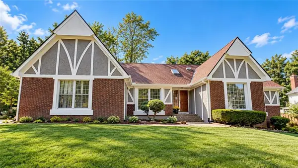 11733 W 109th Circle, Overland Park, KS 66210