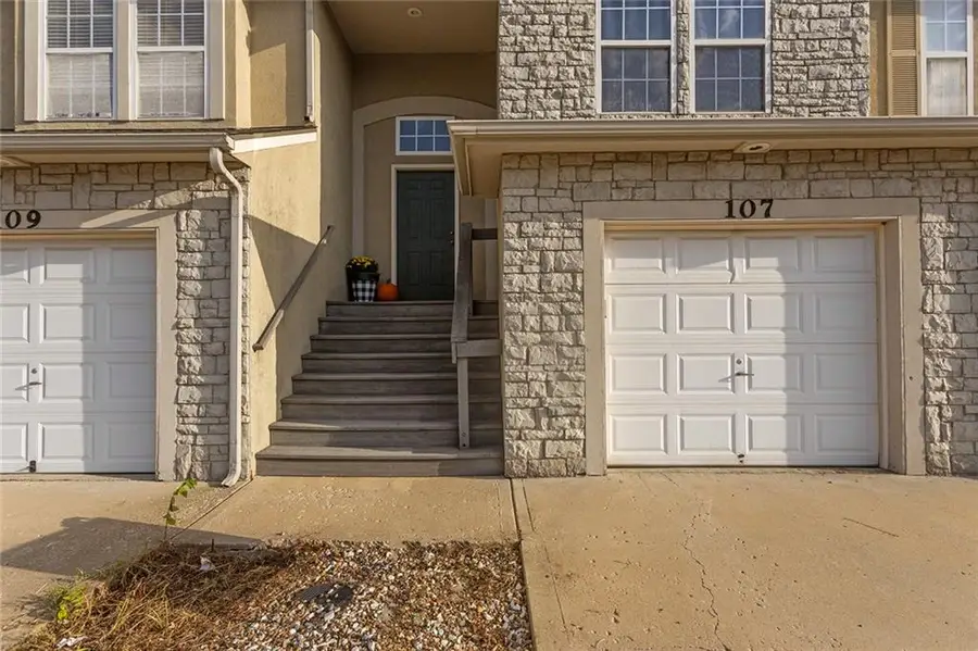 1181 N Martway Drive #107, Olathe, KS 66061 - #3