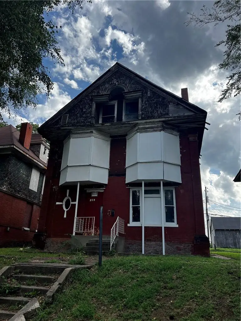 203 S 15th Street, Saint Joseph, MO 64051 - #3