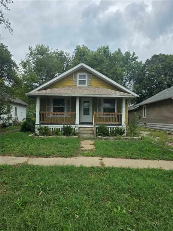 209 W 7th Avenue, Garnett, KS 66032
