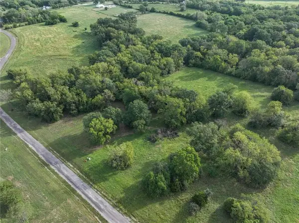 Lot 4 Travis Lane, Harrisonville, MO 64701