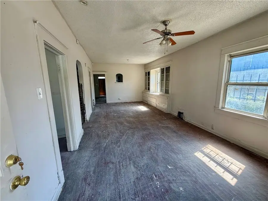 3003 N 31st Street, Kansas City, KS 66104 - #2
