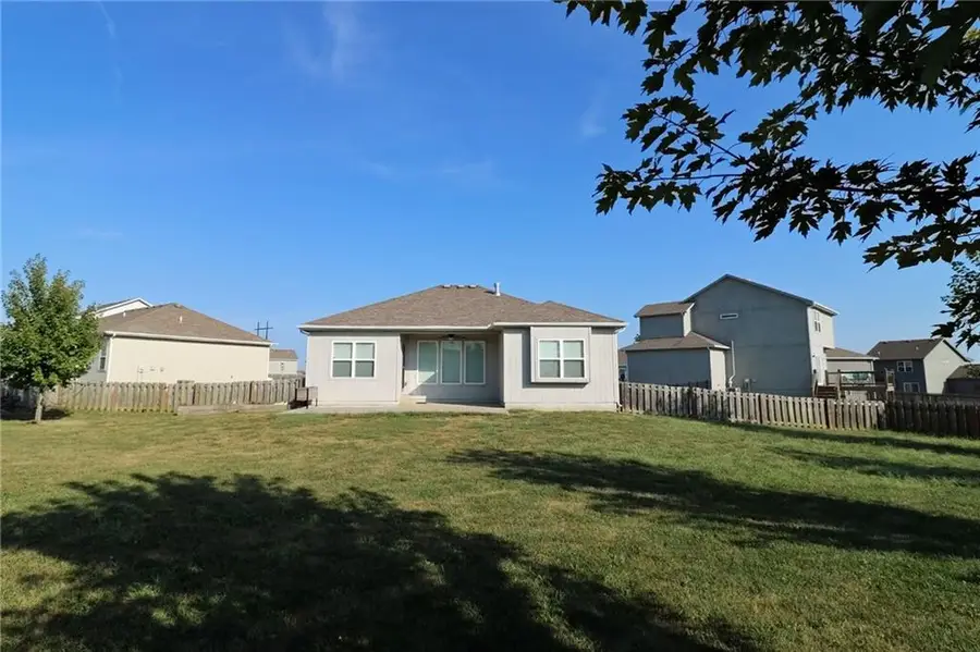 702 Andy Court, Belton, MO 64012 - #3