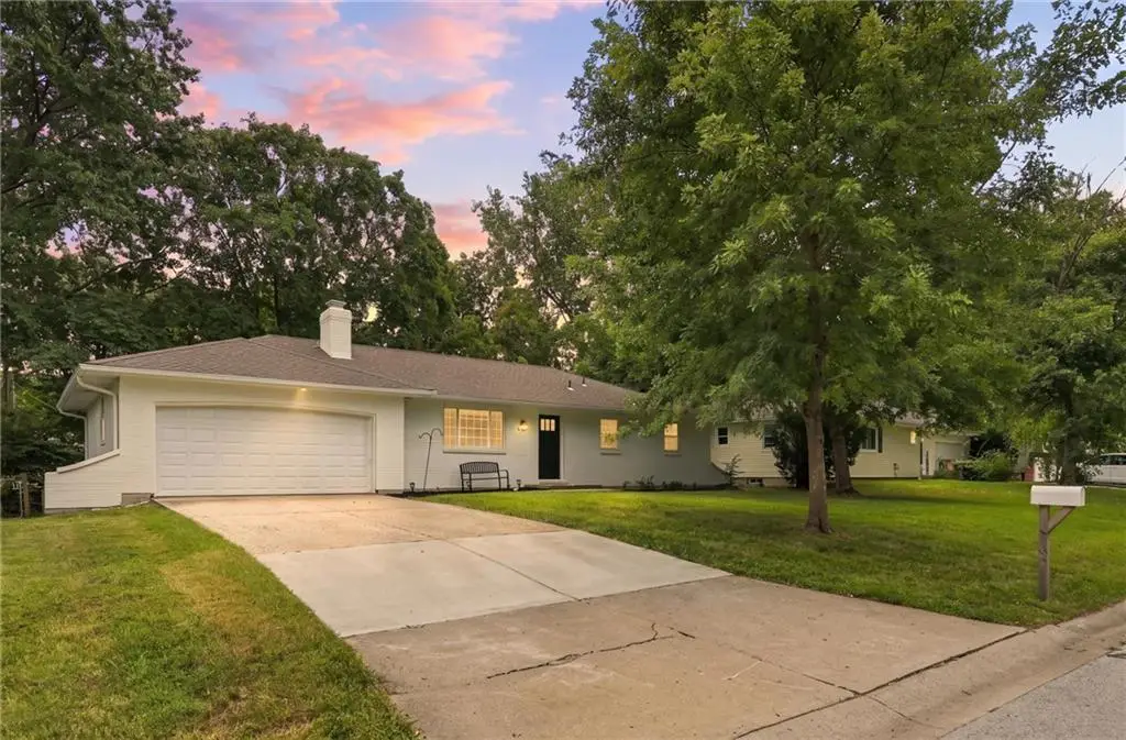 5913 Noland Road, Shawnee, KS 66216 - #1