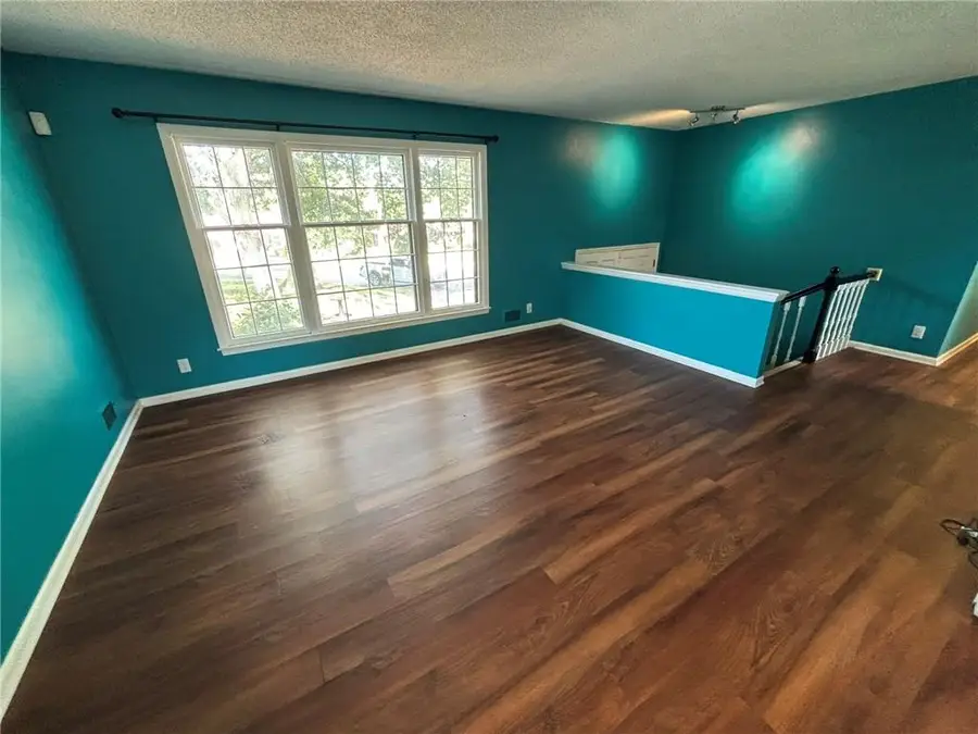 8823 E 57th Street E, Raytown, MO 64133 - #3