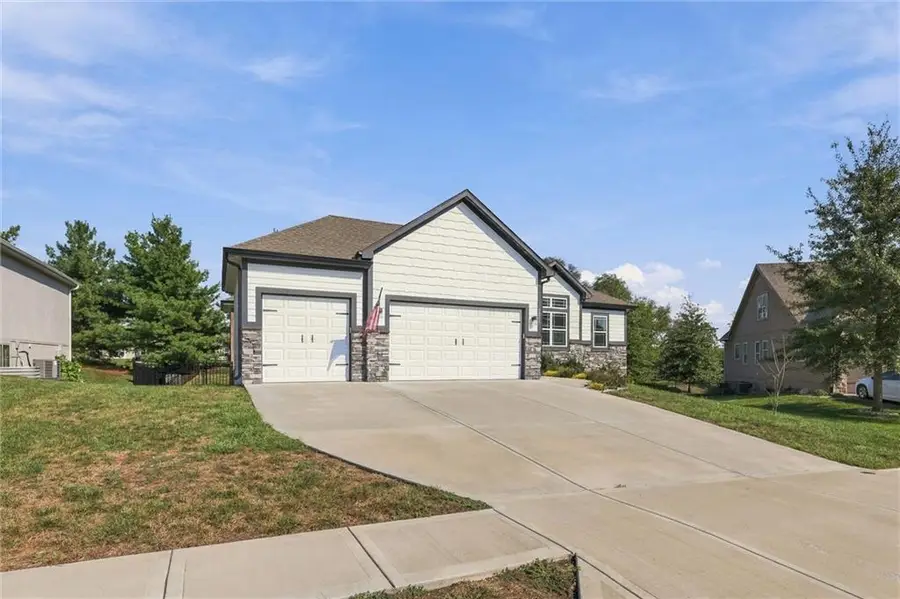 2209 Greenfield Court, Kearney, MO 64060 - #3
