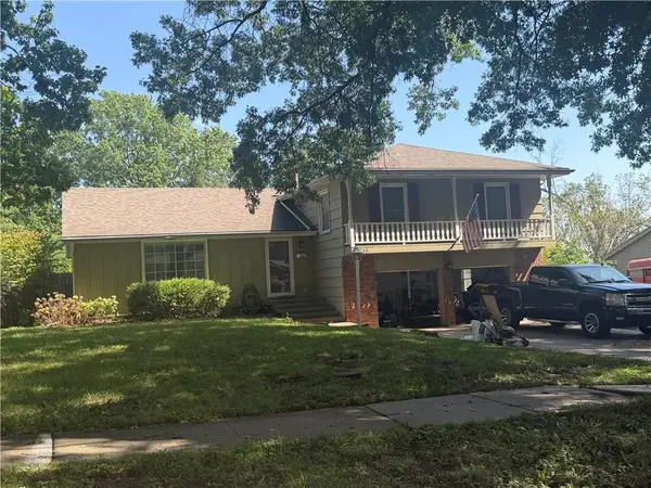 11243 Grand Avenue, Kansas City, MO 64114