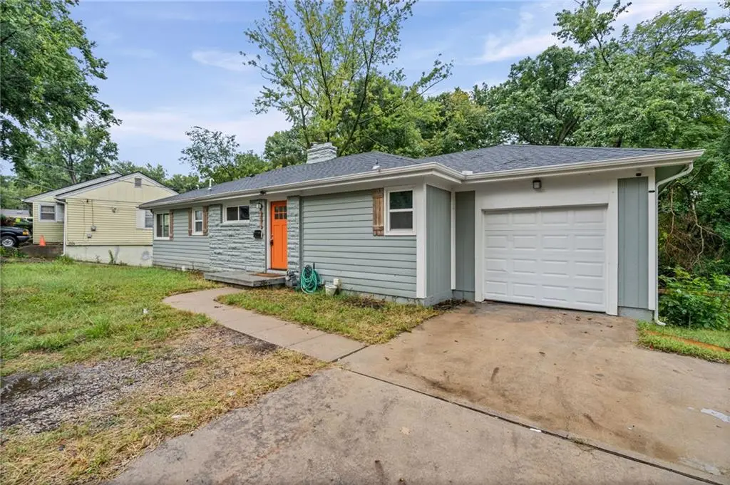 4715 Cleveland Avenue, Kansas City, KS 66104 - #1