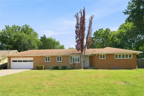 1405 N Mccoy Street, Independence, MO 64050