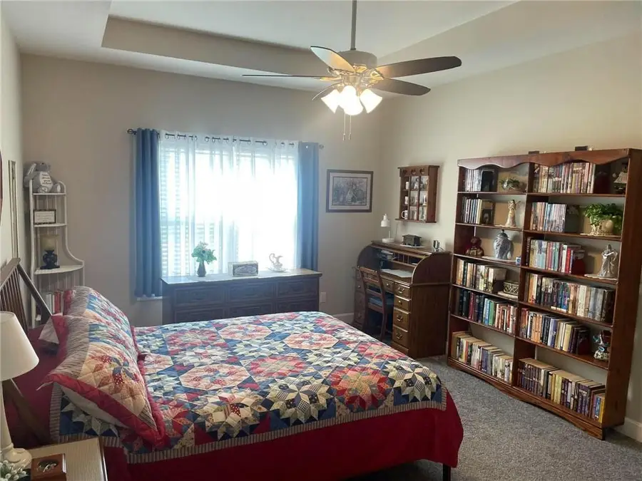5205 University Avenue, Saint Joseph, MO 64503 - #3