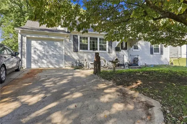 10912 E 59th Street, Raytown, MO 64133