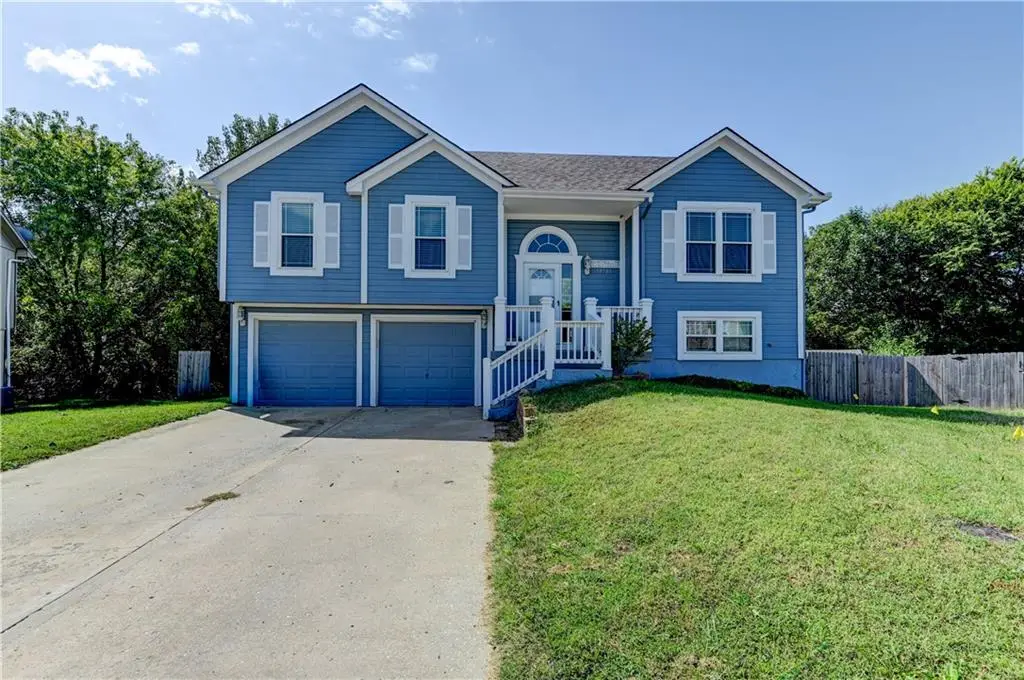 18105 E 11th Terrace Court N, Independence, MO 64056 - #1