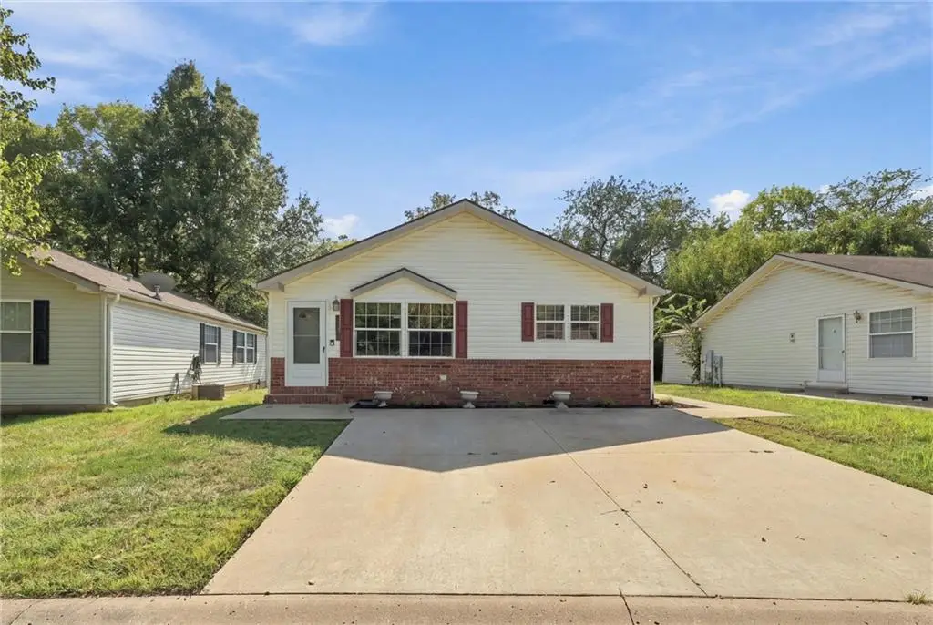 7905 NW 122nd Court, Kansas City, MO 64163 - #1