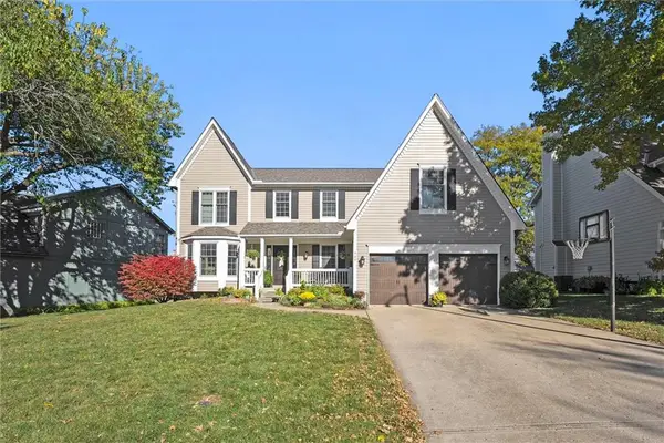 724 N Singletree Street, Olathe, KS 66061