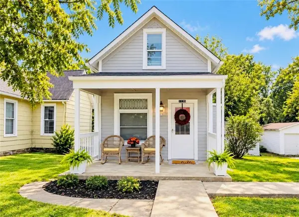 1139 Spruce Street, Leavenworth, KS 66048