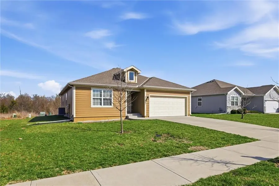 31687 W 172nd Street, Gardner, KS 66030 - #3