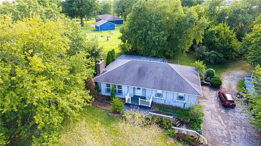 8400 Se 52nd Road, Saint Joseph, MO 64507 - #3
