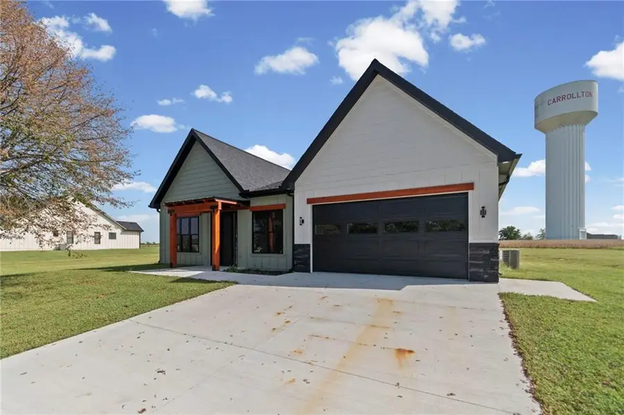 2004 Country Club Drive, Carrollton, MO 64633 - #2