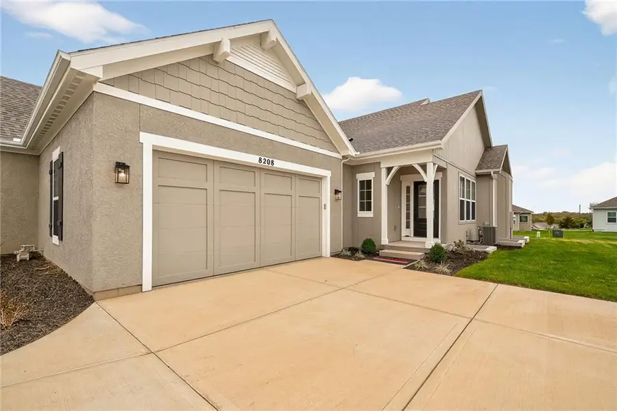 8281 Brockway Street, Lenexa, KS 66220 - #2