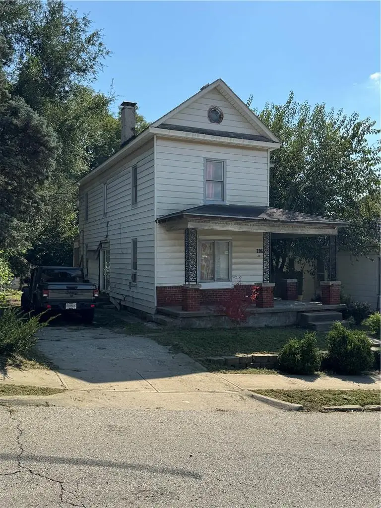 206 Harvard Street, Saint Joseph, MO 64504 - #2