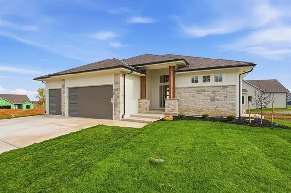 1304 Larkspur Place, Raymore, MO 64083