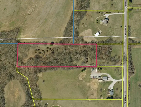 9560 NW Hillsboro Road, Kansas City, MO 64153