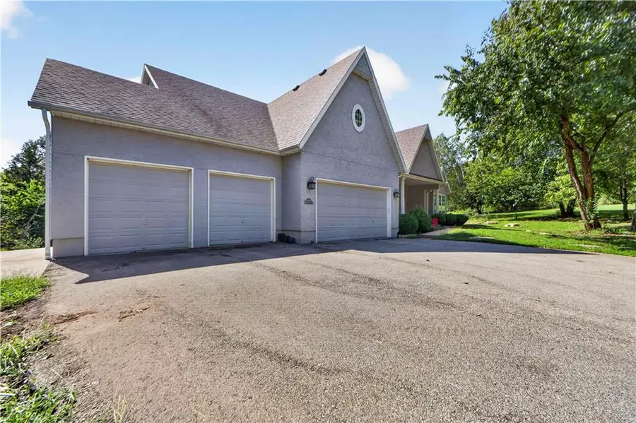 28098 Overbrook Road, Paola, KS 66071 - #2
