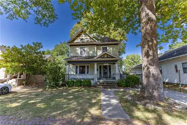 504 W 1st Street, Pittsburg, KS 66762