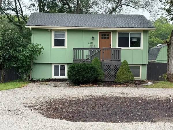 6310 NW Waukomis Drive, Kansas City, MO 64151