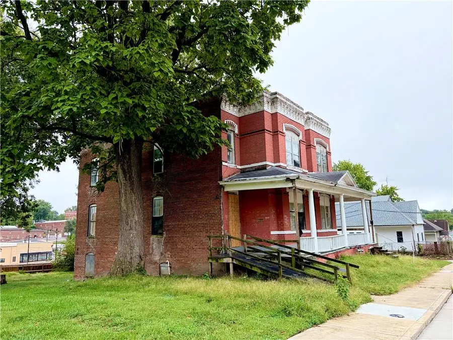 717 719 Mount Mora Road, Saint Joseph, MO 64501 - #2