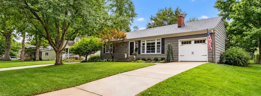 7146 Booth Street, Prairie Village, KS 66208 - #2