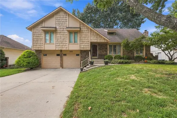 900 SW Murray Road, Lee's Summit, MO 64081