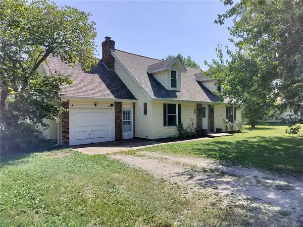 105 Spruce Street, Garden City, MO 64747