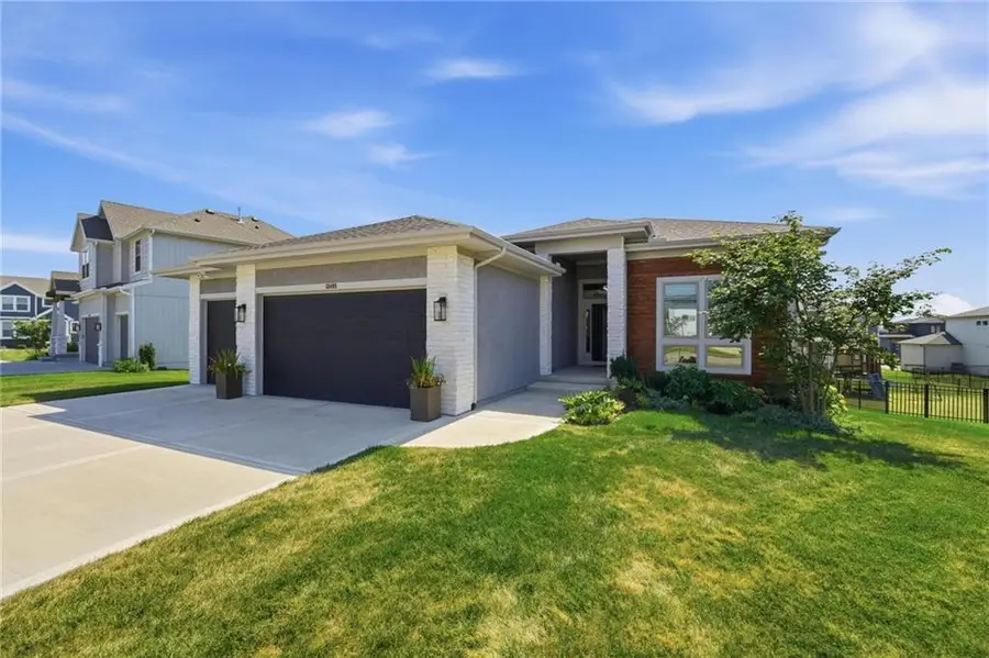 13405 W 177th Street, Overland Park, KS 66013 - #2