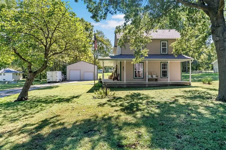 301 Oak Street W, Greenwood, MO 64034 - #3