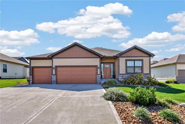13755 NW 75th Street, Parkville, MO 64152