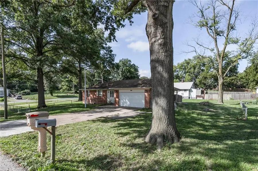 534 S 76th Terrace, Kansas City, KS 66111 - #2