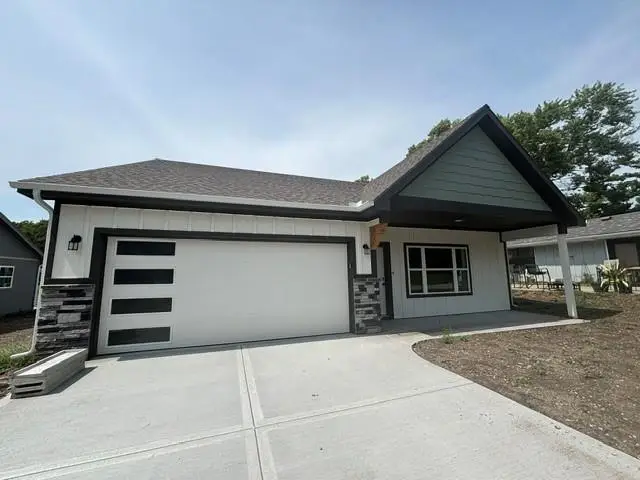 444 N Prarie Street, Liberty, MO 64068 - #2