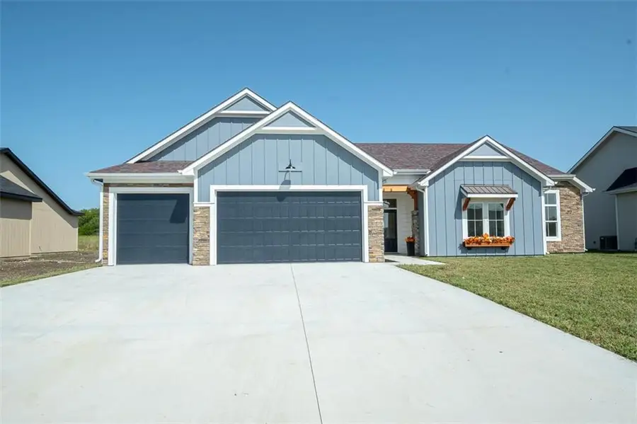 1018 Bluestem Circle, Baldwin City, KS 66006 - #3