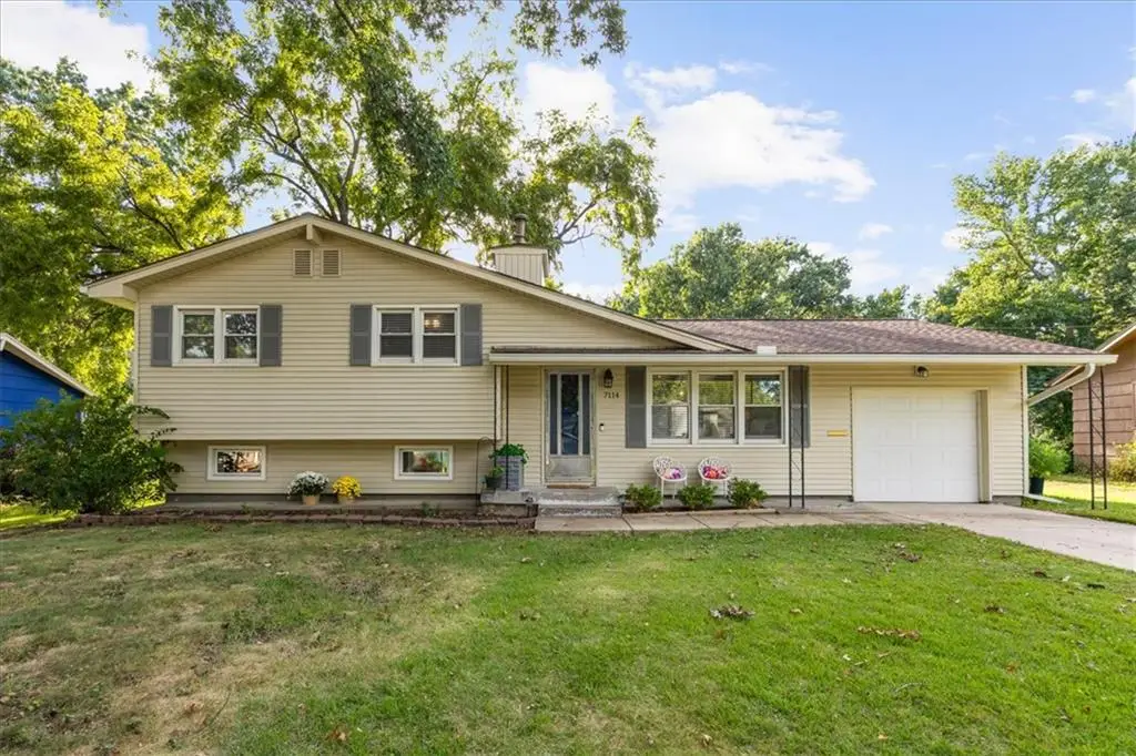7114 Larsen Lane, Shawnee, KS 66203 - #1