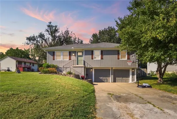 805 Britany Drive, Warrensburg, MO 64093